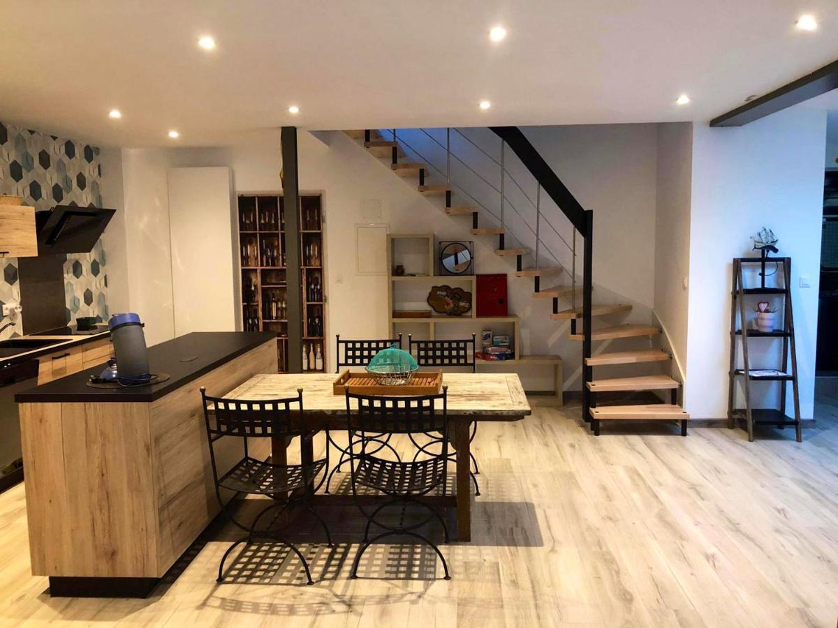 Maison Charmante Avec Piscine Privee A Saint-Georges-De-Pointindouxc Εξωτερικό φωτογραφία